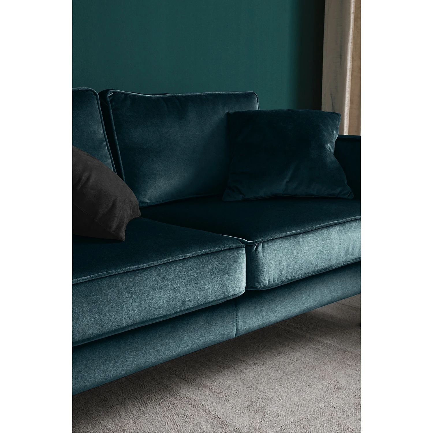 Eva Padberg Collection Canapé Edina (2 places) - Bleu foncé 11 Eva Padberg Collection Canapé Edina (2 places) - Bleu foncé – Image 9