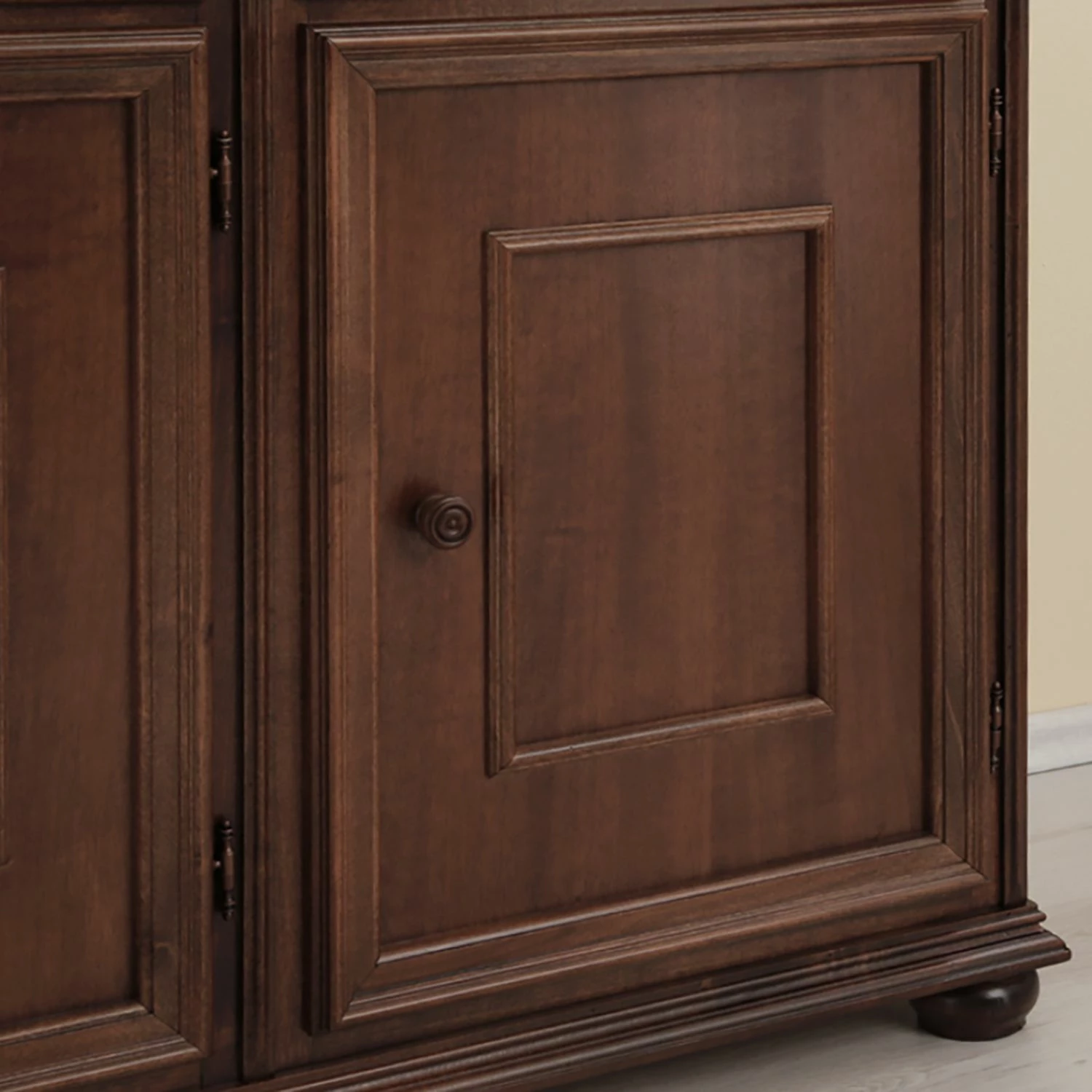 Montreux Buffet Arabella I - Partiellement en tulipier massif -Aspect vieilli teinté et vernis 9 Montreux Buffet Arabella I - Partiellement en tulipier massif -Aspect vieilli teinté et vernis – Image 7