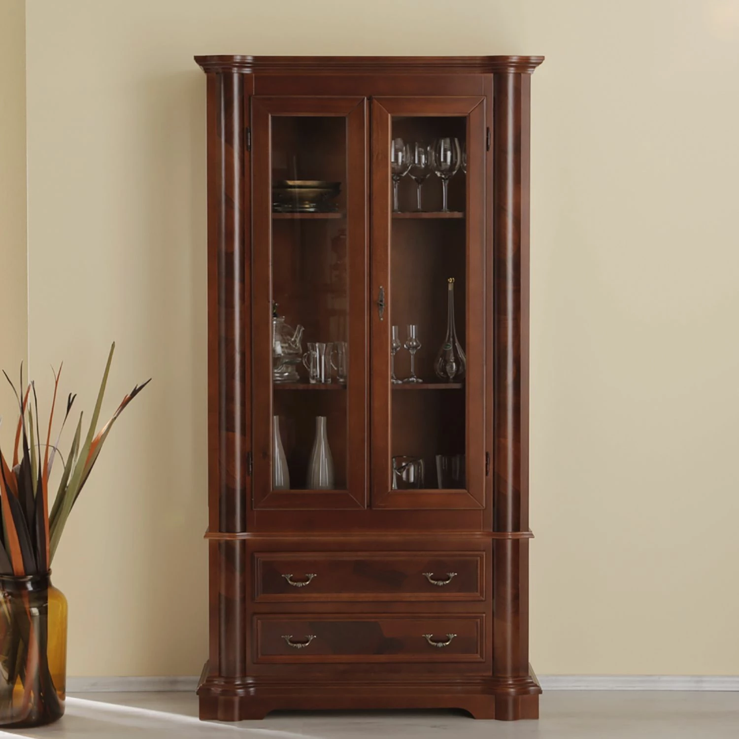 Montreux Vitrine Pevy 5 Montreux Vitrine Pevy – Image 3