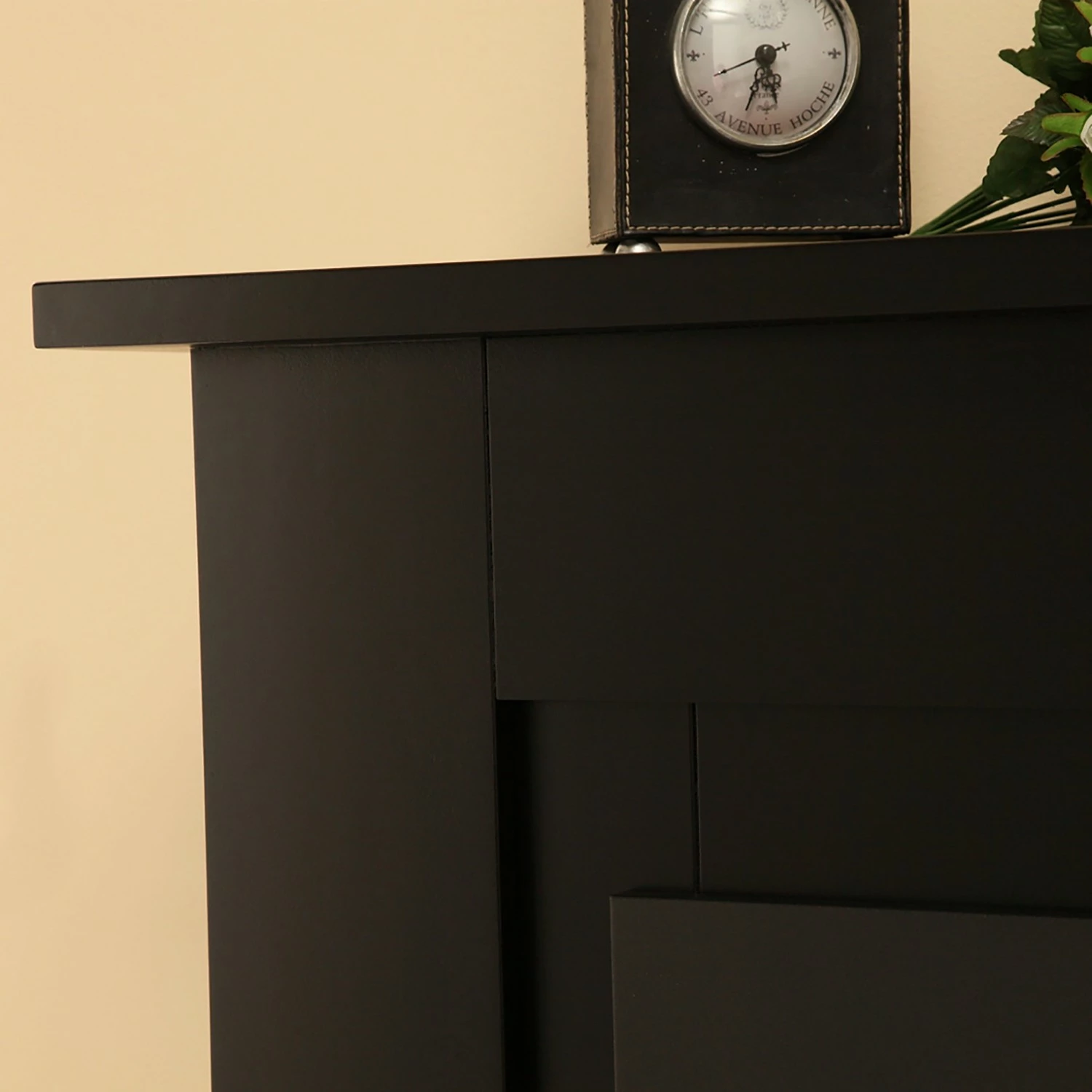 Montreux Cheminée électrique Shanghai - Verni noir mat et soyeux, anthracite 10 Montreux Cheminée électrique Shanghai - Verni noir mat et soyeux, anthracite – Image 8