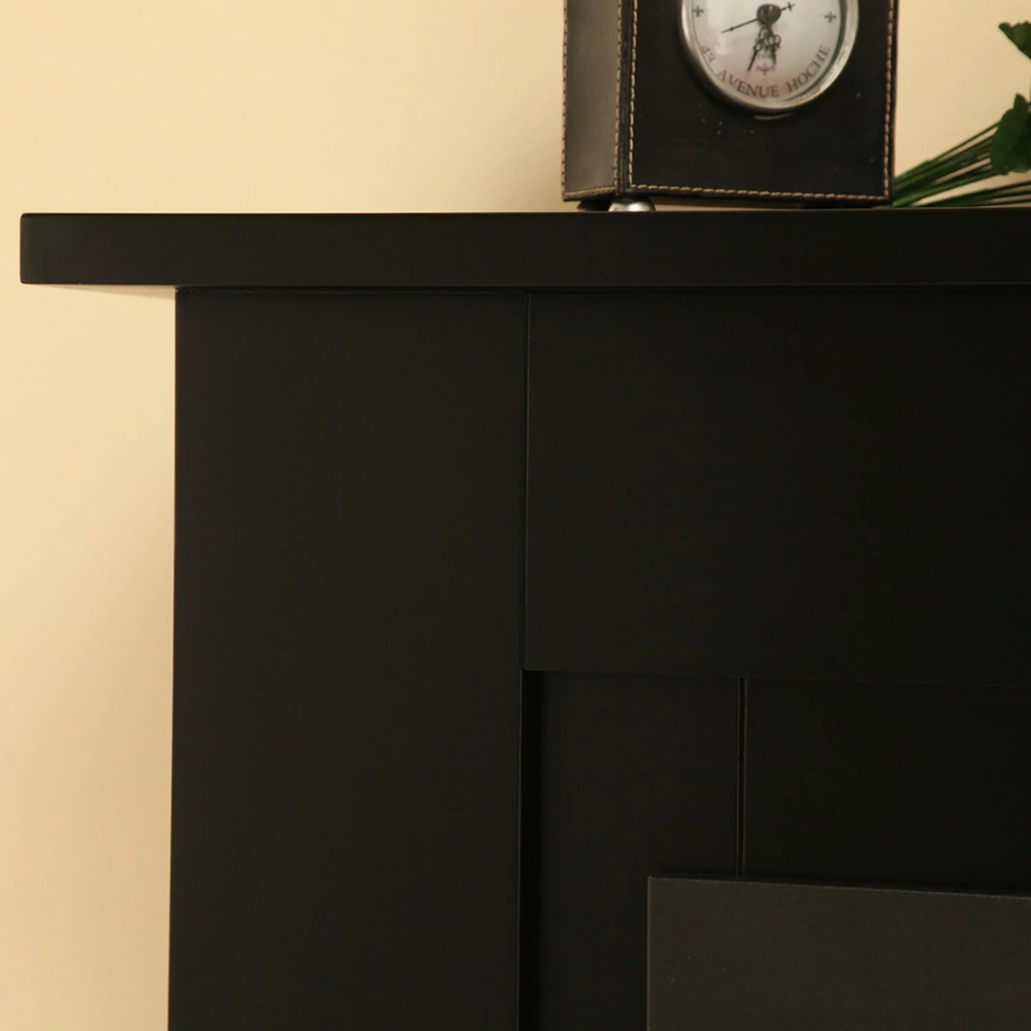 Montreux Cheminée électrique Shanghai - Verni noir mat et soyeux, anthracite 12 Montreux Cheminée électrique Shanghai - Verni noir mat et soyeux, anthracite – Image 10