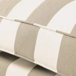 Maison Belfort Fauteuil à oreilles Sofia XXL - Beige / Blanc 20 Maison Belfort Fauteuil à oreilles Sofia XXL - Beige / Blanc -loftscape Boutique 1000031055 210720 13463800020 DETAILS P000000001000031055