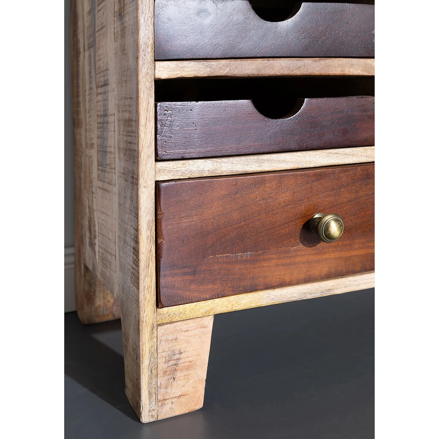 Ars manufacti Commode Curenna I - Manguier partiellement massif - Manguier / Marron 12 Ars manufacti Commode Curenna I - Manguier partiellement massif - Manguier / Marron – Image 10