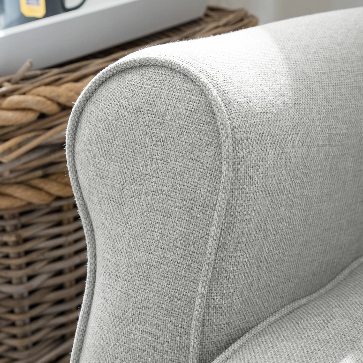 Maison Belfort Fauteuil à oreilles Luro - Granit 11 Maison Belfort Fauteuil à oreilles Luro - Granit – Image 9