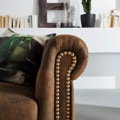 Canapé Torquay (3 places) - Marron 22 Canapé Torquay (3 places) - Marron -loftscape Boutique 1000094670 220121 10104300090 DETAILS P000000001000094670