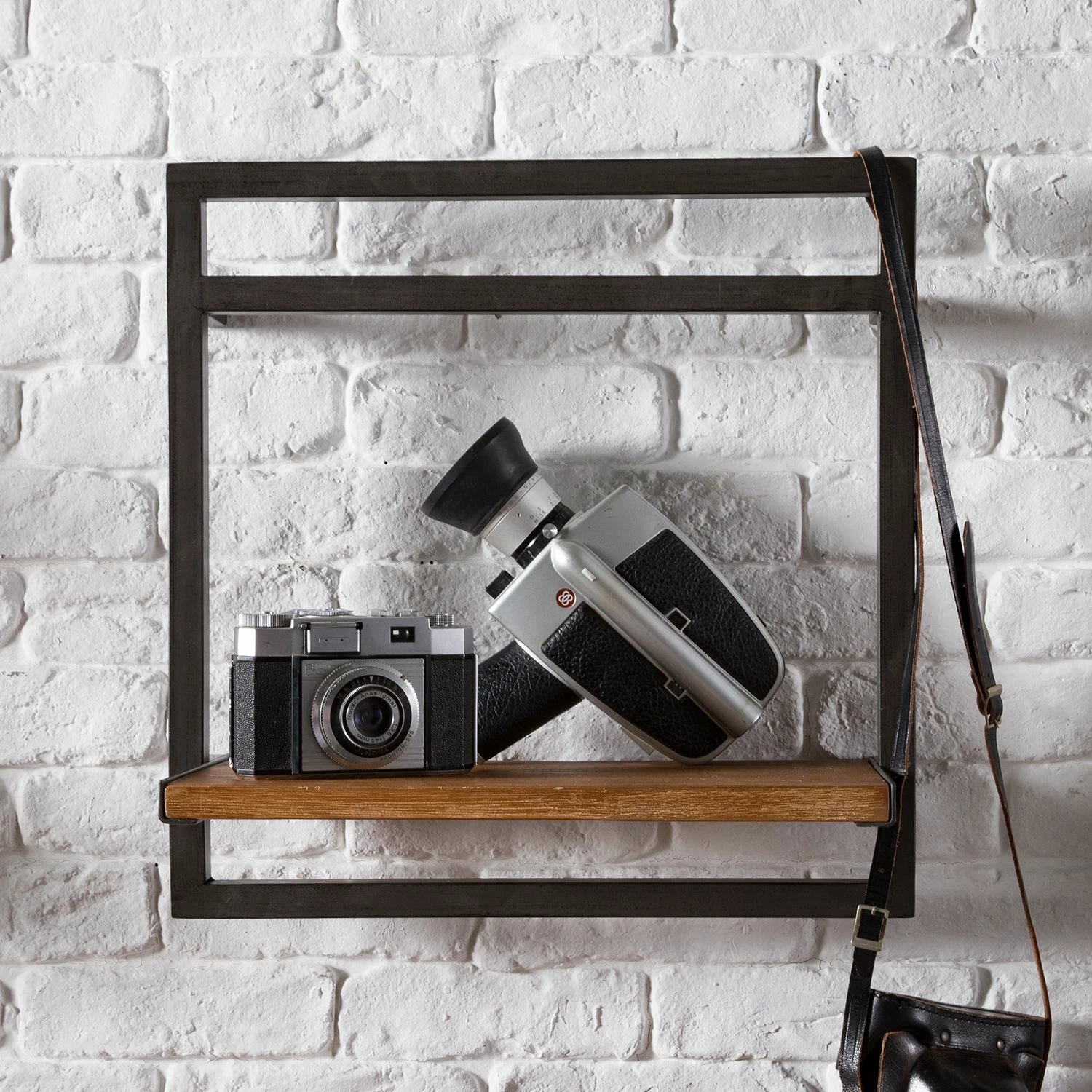 Ars manufacti Étagère murale Manchester - Acacia massif / Métal - Acacia / Anthracite - 40 x 40 cm 5 Ars manufacti Étagère murale Manchester - Acacia massif / Métal - Acacia / Anthracite - 40 x 40 cm – Image 3