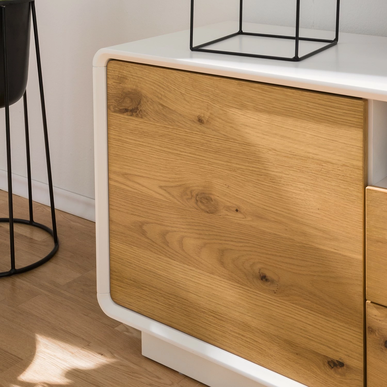 Mørteens Meuble TV Boge II - Chêne rustique / Blanc mat 12 Mørteens Meuble TV Boge II - Chêne rustique / Blanc mat – Image 10