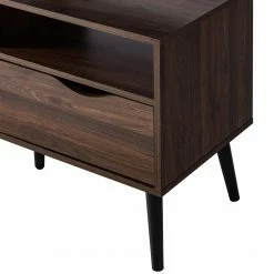 Mørteens Meuble TV Gjora II - Partiellement en hévéa massif - Noyer 22 Mørteens Meuble TV Gjora II - Partiellement en hévéa massif - Noyer -loftscape Boutique 1000123453 190131 15241100014 GALLERYIMAGES P000000001000123453