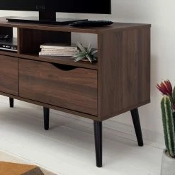 Mørteens Meuble TV Gjora II - Partiellement en hévéa massif - Noyer 27 Mørteens Meuble TV Gjora II - Partiellement en hévéa massif - Noyer -loftscape Boutique 1000123453 190325 11253000005 GALLERYIMAGES P000000001000123453