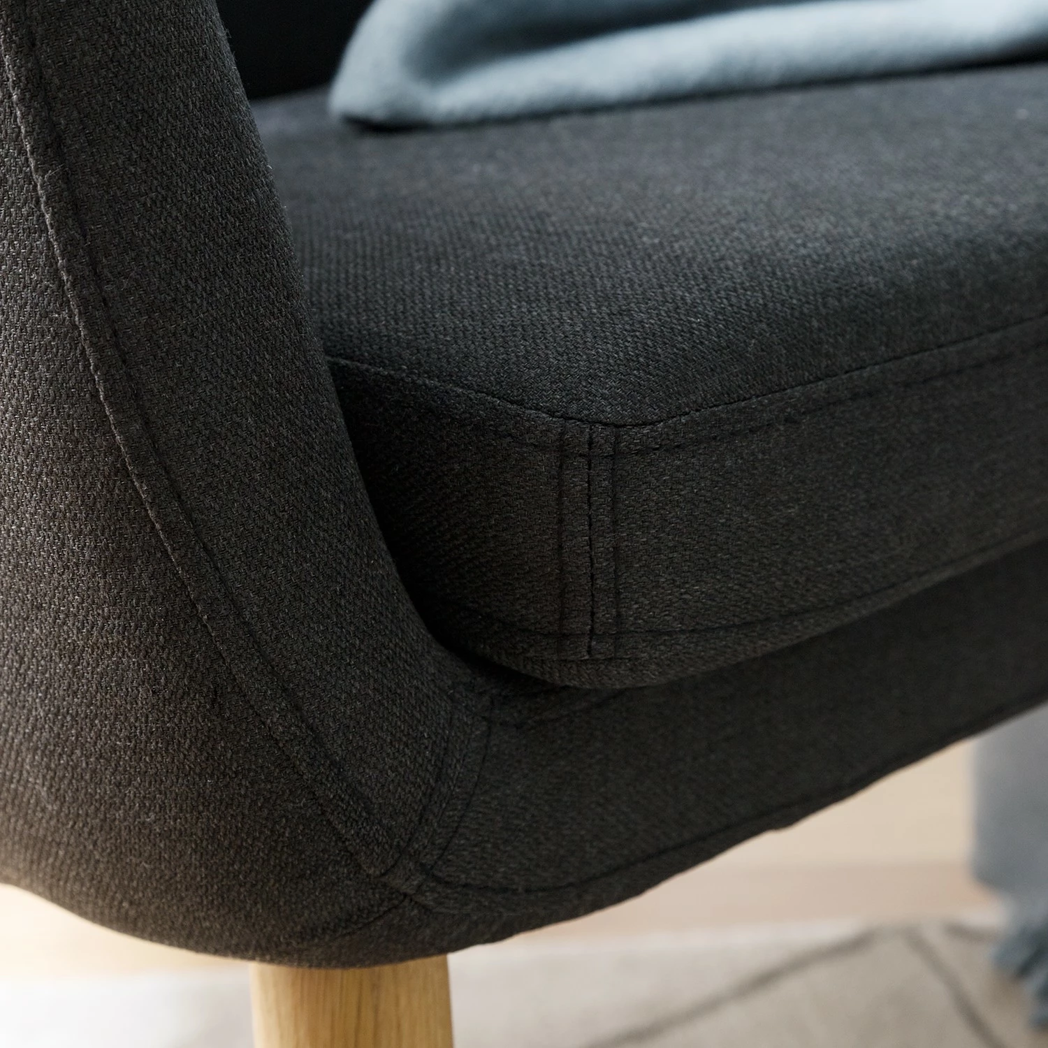 Mørteens Fauteuil Nicholas - Tissu - Anthracite 12 Mørteens Fauteuil Nicholas - Tissu - Anthracite – Image 10