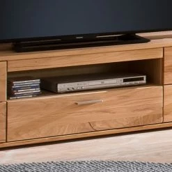 Naturoo Meuble TV Kvilla I - Partiellement en planches de chêne Bianco massif / Chêne Bianco 11 Naturoo Meuble TV Kvilla I - Partiellement en planches de chêne Bianco massif / Chêne Bianco -loftscape Boutique 1000127558 180911 07102333 GALLERYIMAGES P000000001000127558