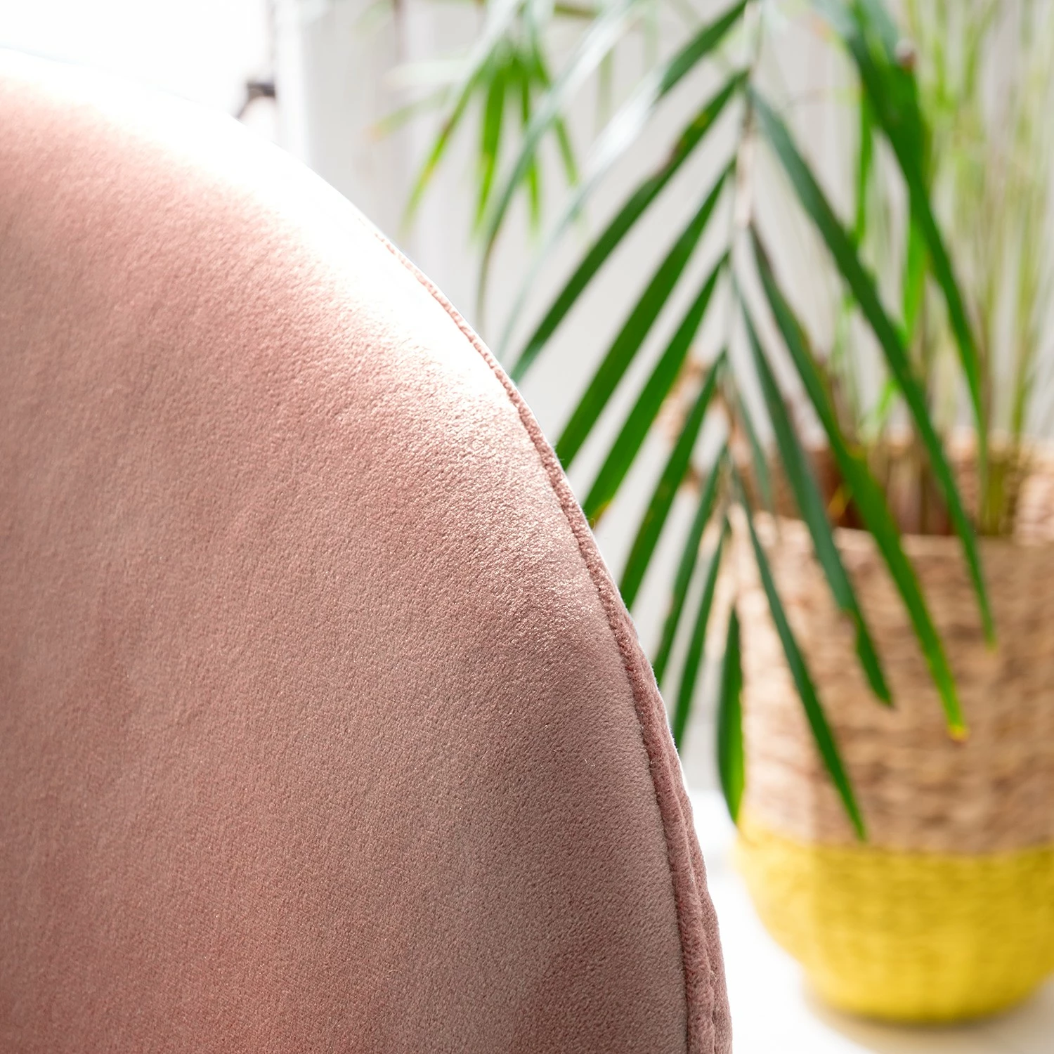 Jack & Alice Fauteuil Zadar - Velours - Rose vieilli 14 Jack & Alice Fauteuil Zadar - Velours - Rose vieilli – Image 12