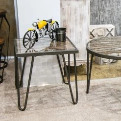 Red Living Bout de canapé Leuca II - Verre / Métal - Sapin / Noir -loftscape Boutique 1000132052 180920 08065310 MOOD GALLERYIMAGES P000000001000132052 mood