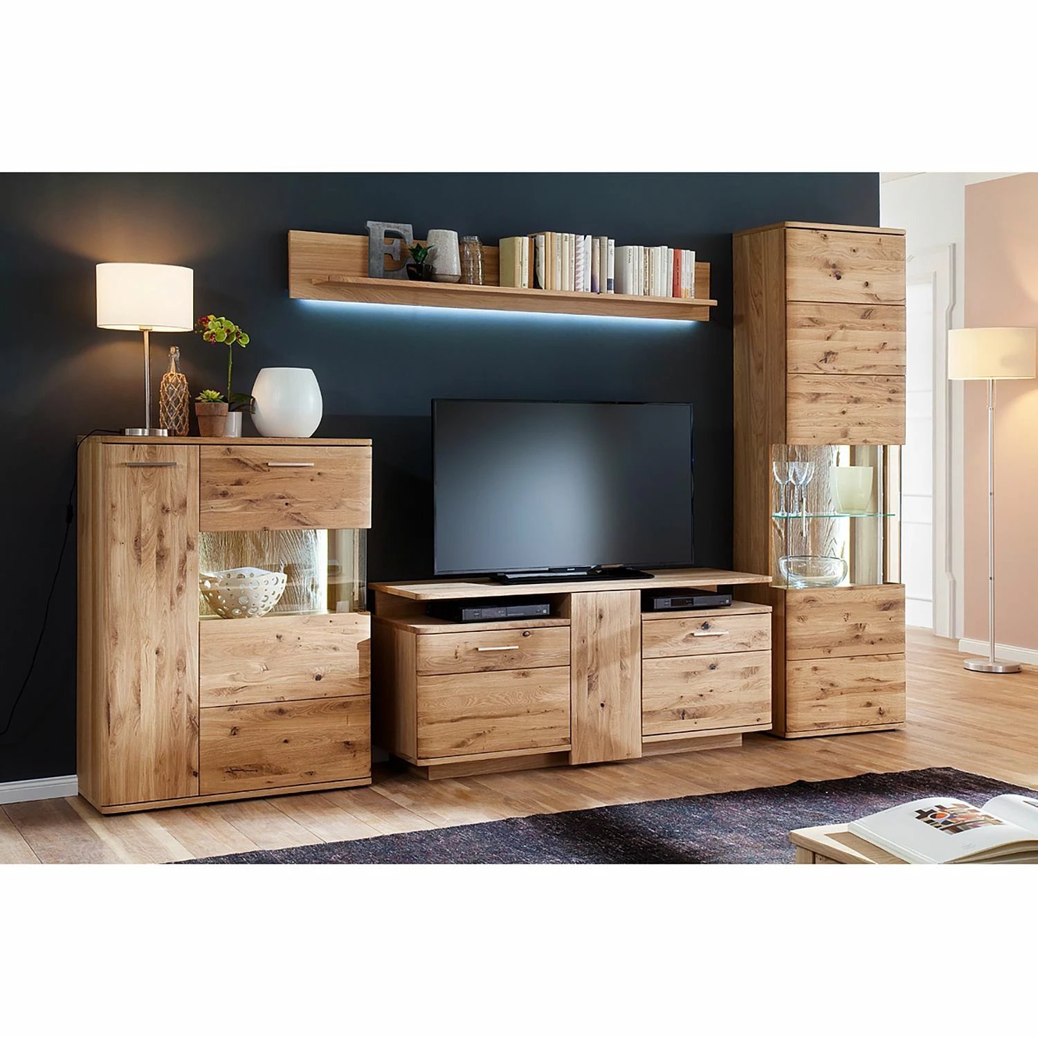 Naturoo Vitrine colonne Ristiina - Partiellement en chêne massif - Chêne Bianco / Imitation chêne Bianco - Porte en verre à droite 4 Naturoo Vitrine colonne Ristiina - Partiellement en chêne massif - Chêne Bianco / Imitation chêne Bianco - Porte en verre à droite – Image 2