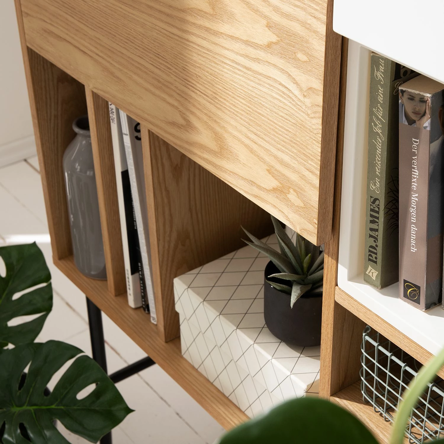 Studio Copenhagen Commode Vallsta II - Frêne / Noir 18 Studio Copenhagen Commode Vallsta II - Frêne / Noir – Image 16