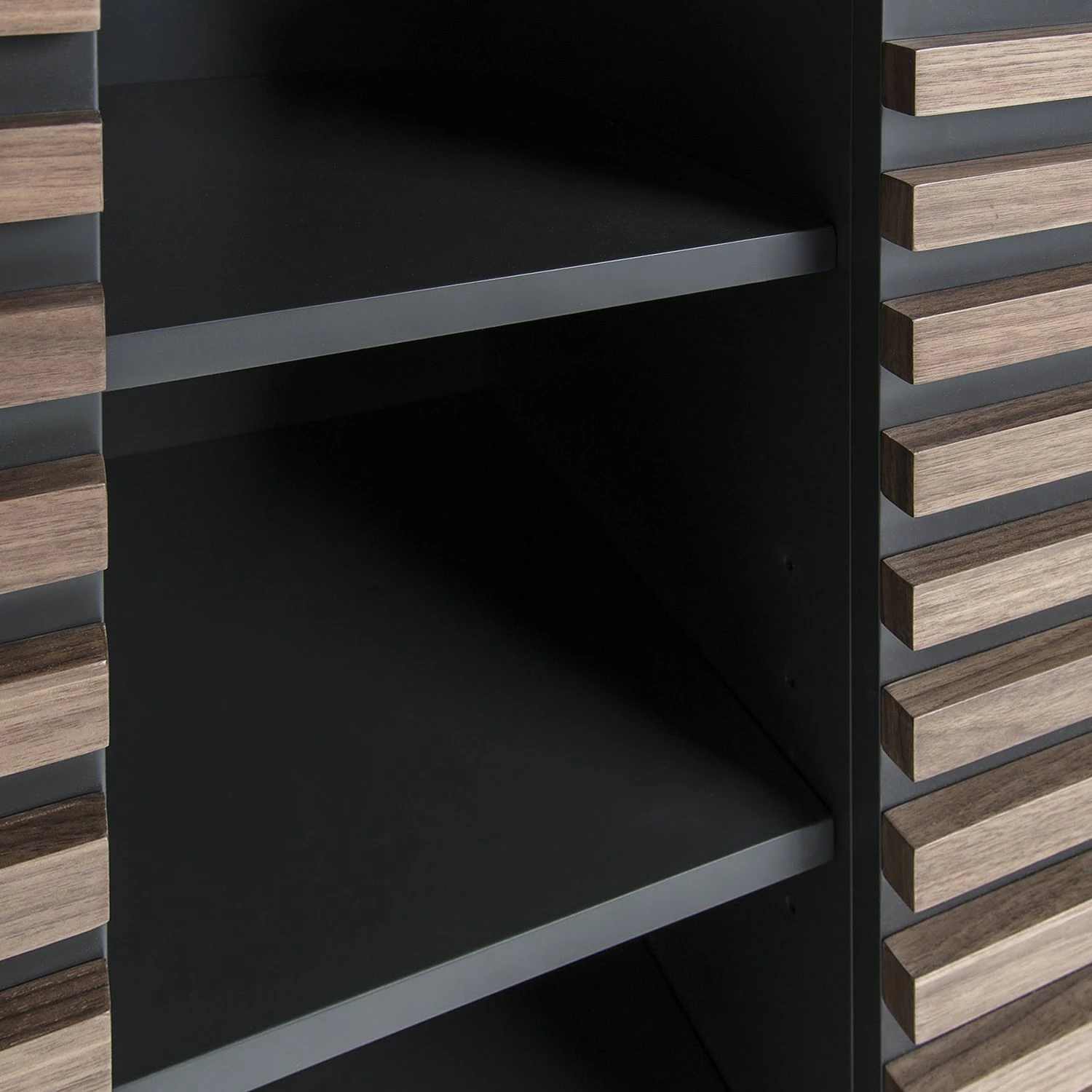 Norrwood Buffet haut Kipra - Noyer contreplaqué - Graphite 9 Norrwood Buffet haut Kipra - Noyer contreplaqué - Graphite – Image 7