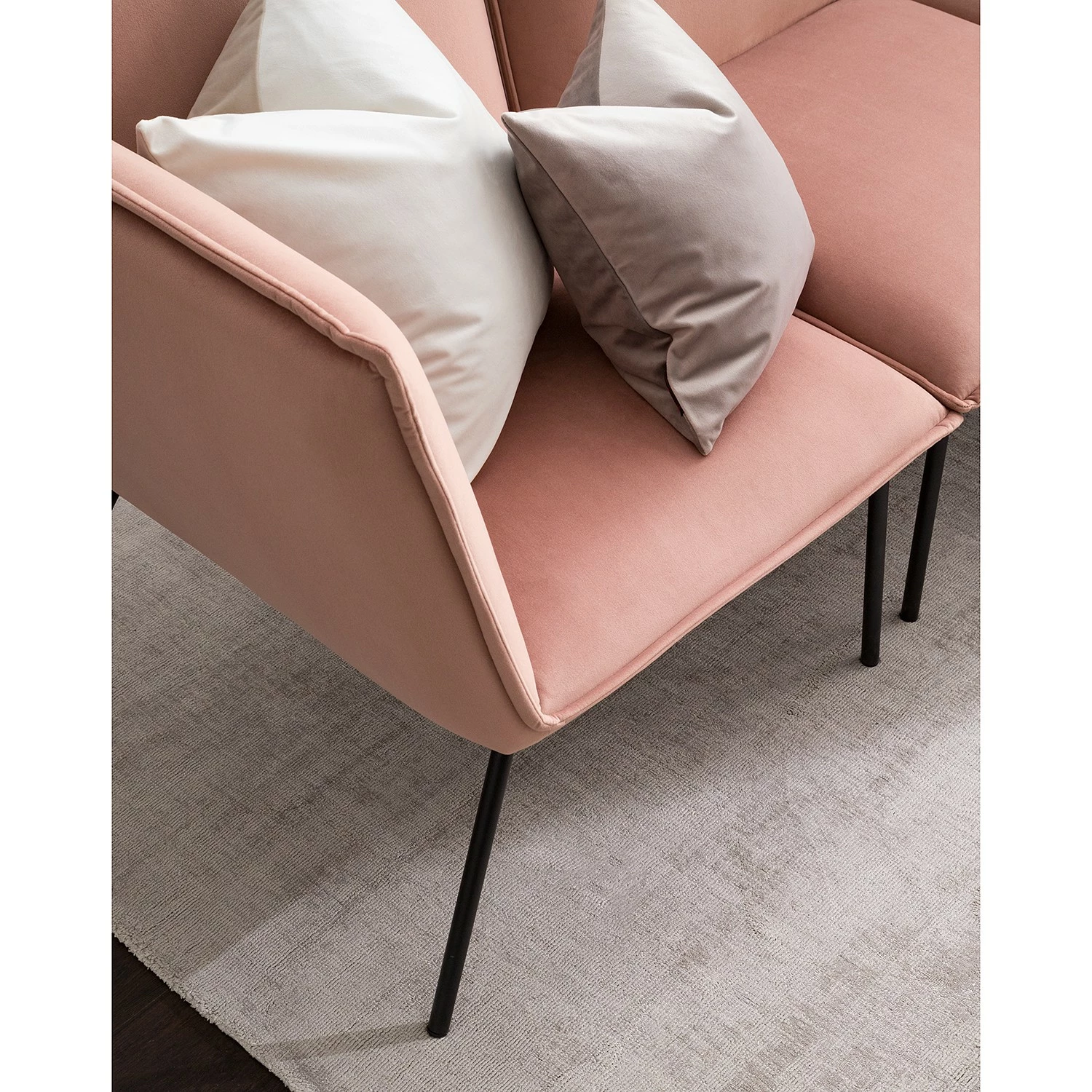 Jack & Alice Canapé d’angle Dorado - Velours - Rose vieilli 12 Jack & Alice Canapé d’angle Dorado - Velours - Rose vieilli – Image 10