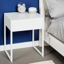 Jahnke Bout de canapé Cube - blanc 10 Jahnke Bout de canapé Cube - blanc -loftscape Boutique 1000152836 190122 07091400002 MOOD GALLERYIMAGES P000000001000152836 mood