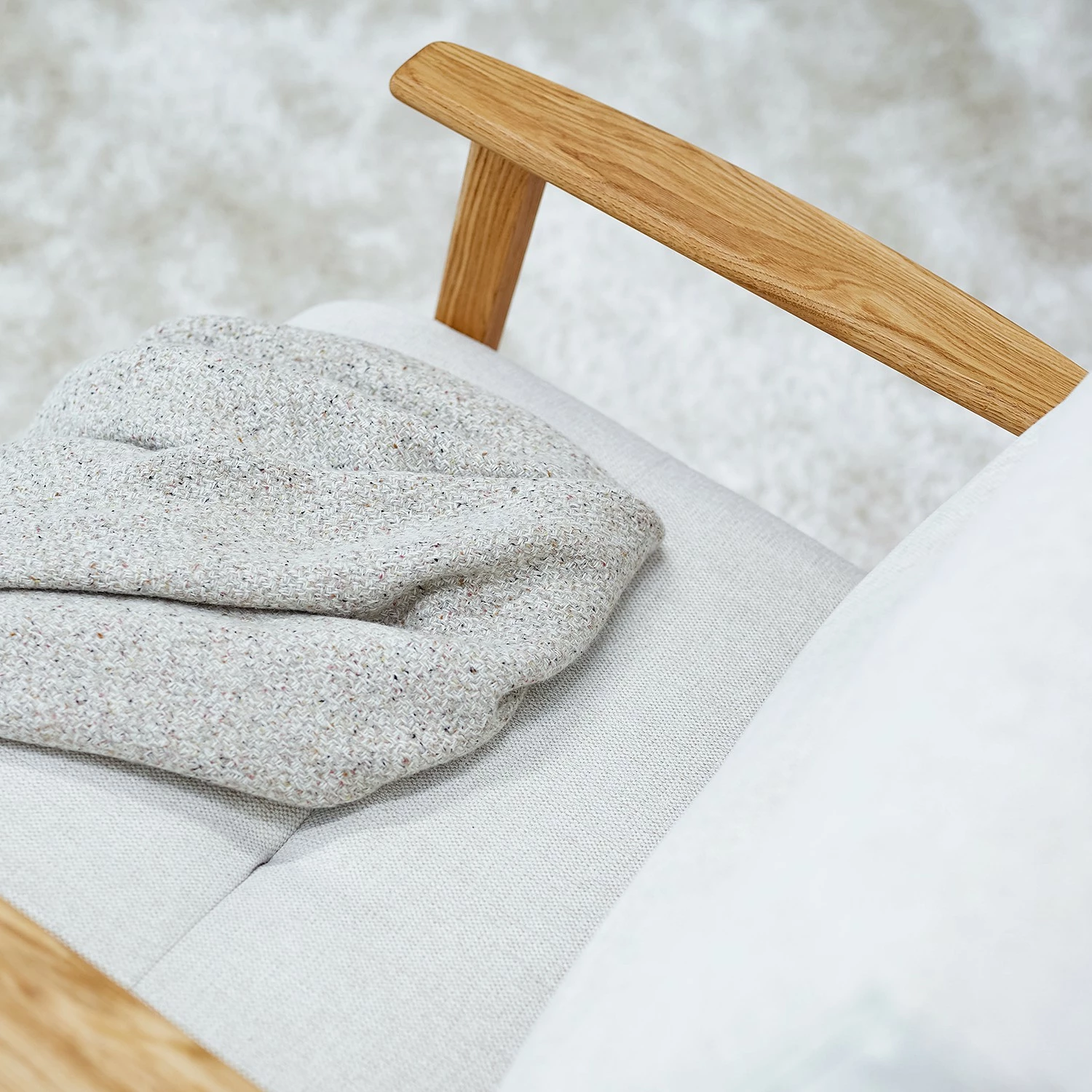 Studio Copenhagen Fauteuil TIMON - Tissu Saia: Beige 7 Studio Copenhagen Fauteuil TIMON - Tissu Saia: Beige – Image 5