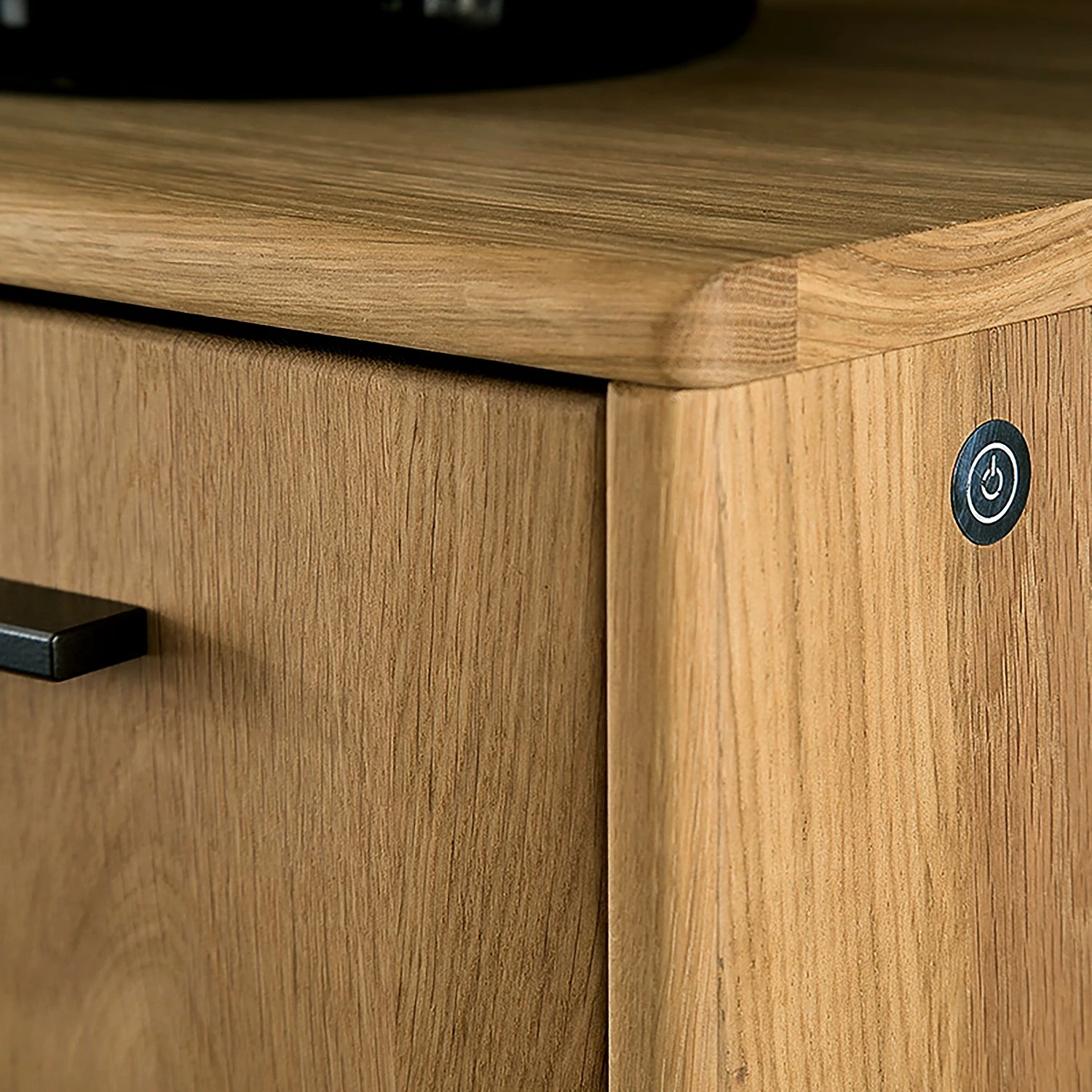 Naturoo Buffet haut Kiah I - Chêne à nœuds massif 9 Naturoo Buffet haut Kiah I - Chêne à nœuds massif – Image 7