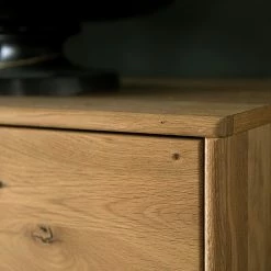 Naturoo Buffet haut Kiah I - Chêne à nœuds massif 19 Naturoo Buffet haut Kiah I - Chêne à nœuds massif -loftscape Boutique 1000160253 200811 14170201856 DETAILS P000000001000160253