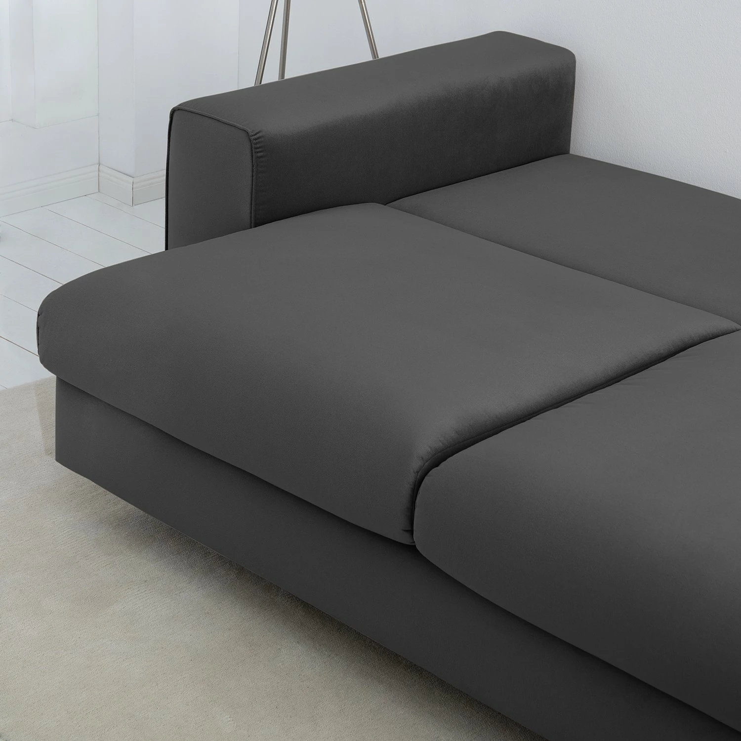 Jack & Alice Canapé d’angle Baitz I - Tissu - Velours Krysia: Anthracite - Méridienne longue à droite (vue de face) 16 Jack & Alice Canapé d’angle Baitz I - Tissu - Velours Krysia: Anthracite - Méridienne longue à droite (vue de face) – Image 14