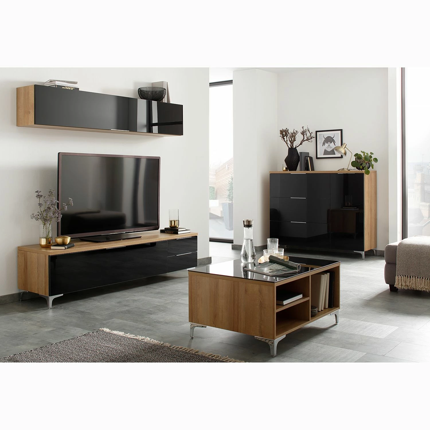 Maja Möbel Table basse Shino - Verre noir / Imitation chêne de Riviera 5 Maja Möbel Table basse Shino - Verre noir / Imitation chêne de Riviera – Image 3