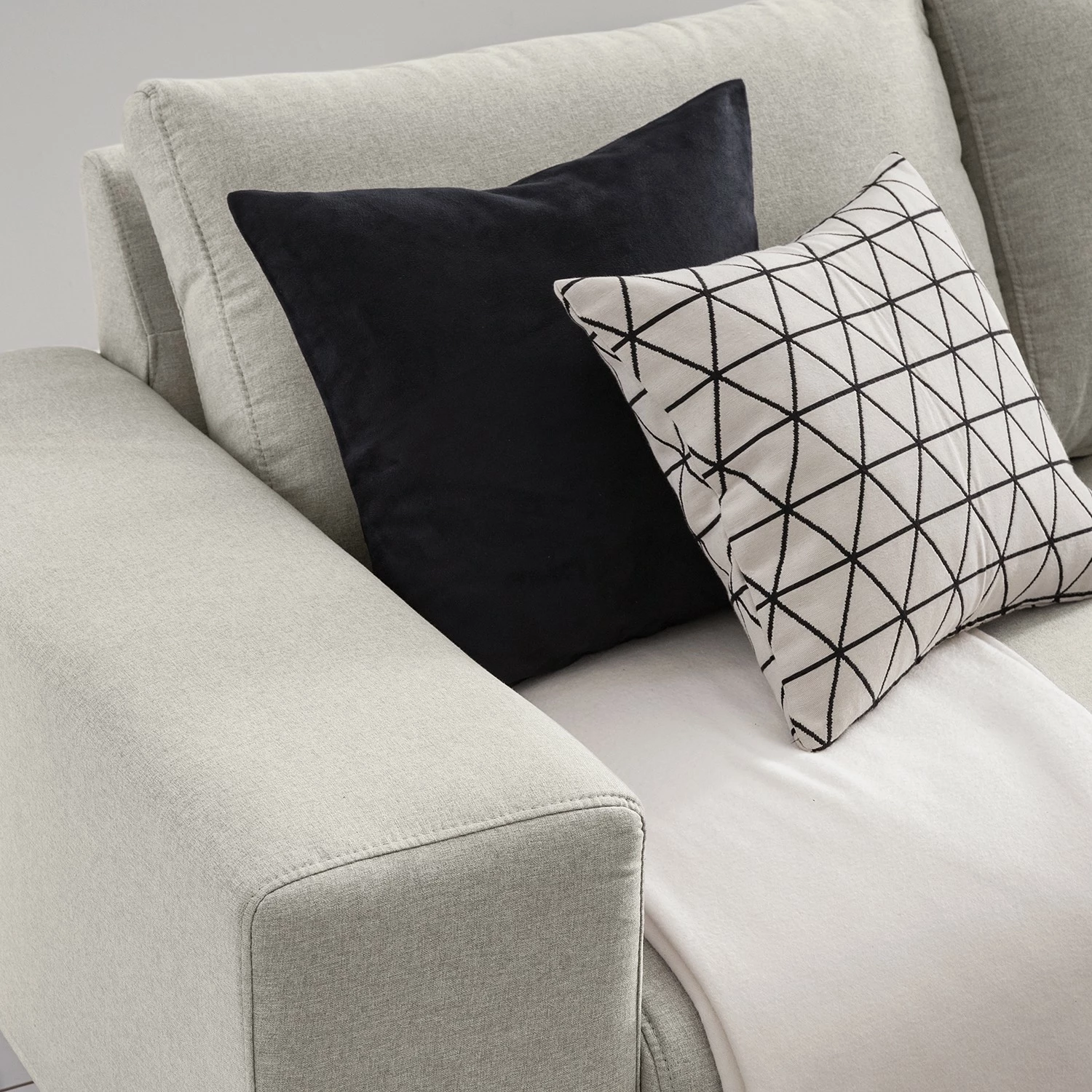 Fredriks Canapé d’angle CONNOLLY - Tissu - Méridienne courte à droite (vue de face) 9 Fredriks Canapé d’angle CONNOLLY - Tissu - Méridienne courte à droite (vue de face) – Image 7