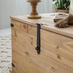 Maison Belfort Coffre Finca Rustica - Pin massif - Epicéa naturel -loftscape Boutique 1000178021 200511 13523800004 DETAILS P000000001000178021