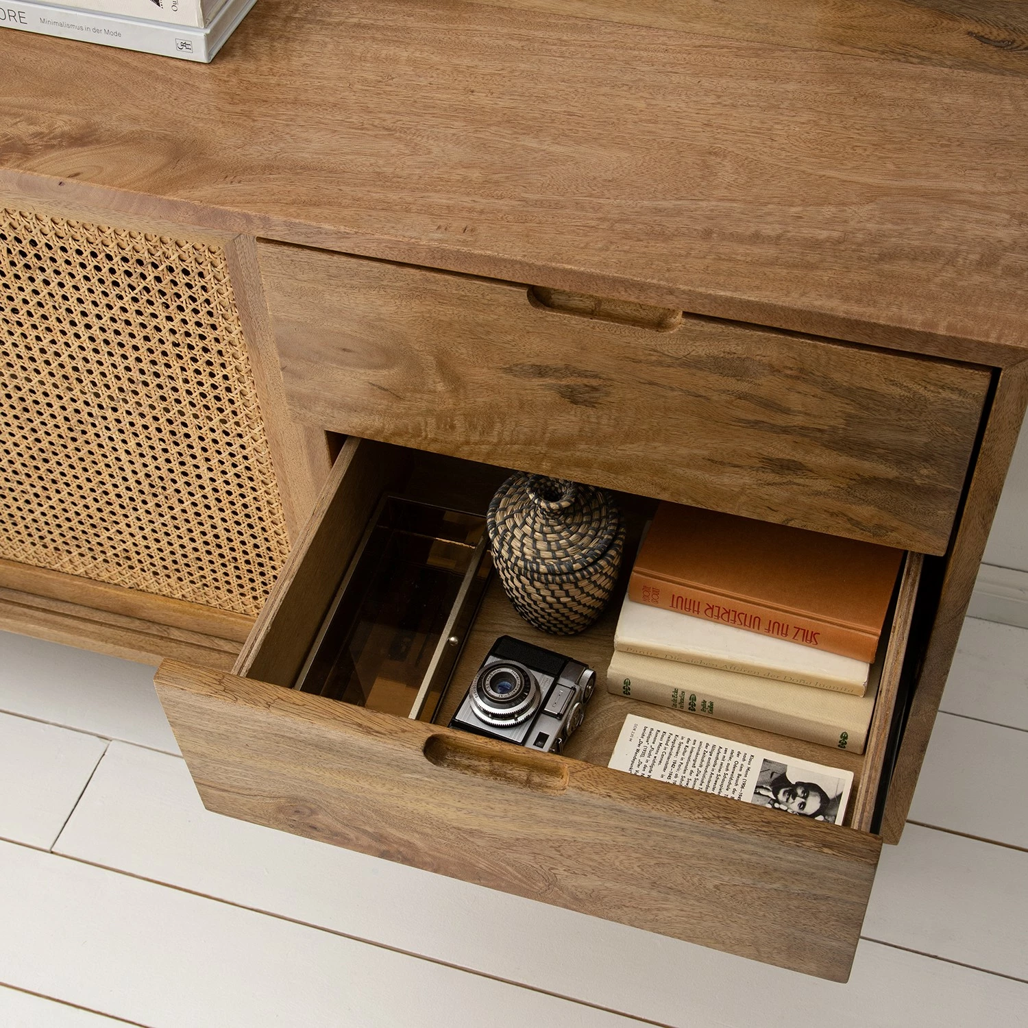 Ars manufacti Enfilade Vina I - Manguier massif / Rotin - Manguier / Noir 13 Ars manufacti Enfilade Vina I - Manguier massif / Rotin - Manguier / Noir – Image 11