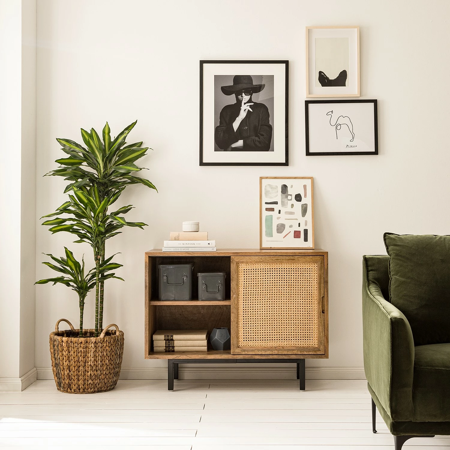 Ars manufacti Buffet Vina II - Manguier massif / Rotin - Manguier / Noir 5 Ars manufacti Buffet Vina II - Manguier massif / Rotin - Manguier / Noir – Image 3