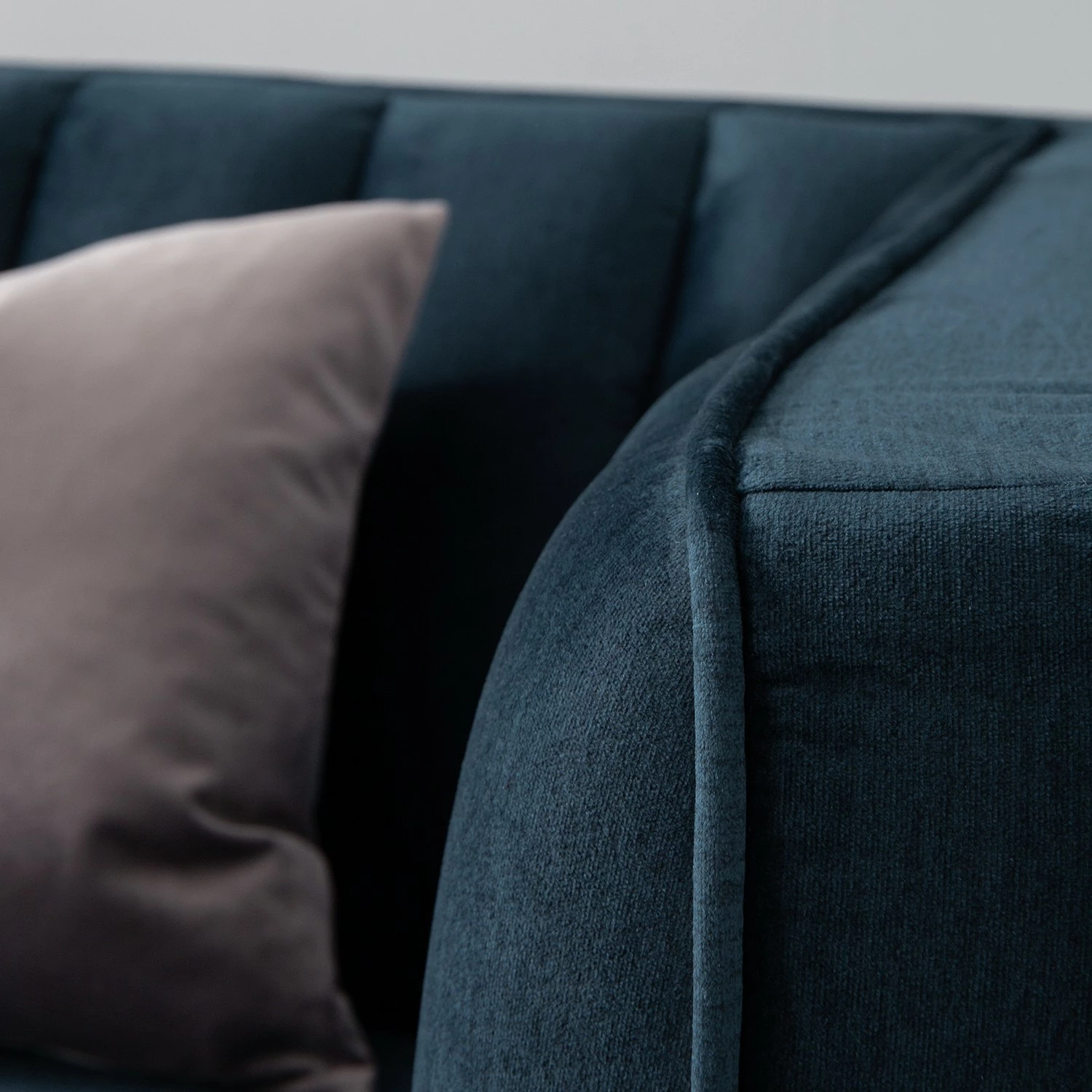 Jack & Alice Canapé Borlo (3 places) - Bleu marine 16 Jack & Alice Canapé Borlo (3 places) - Bleu marine – Image 14