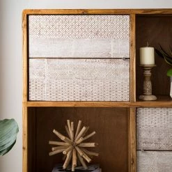 Ars manufacti Buffet haut Buuda - Partiellement en acacia massif - Écru / Acacia 17 Ars manufacti Buffet haut Buuda - Partiellement en acacia massif - Écru / Acacia -loftscape Boutique 1000182054 200227 06193100002 MOOD DETAILS P000000001000182054 mood