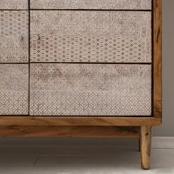 Ars manufacti Vitrine Buuda - Partiellement en acacia massif - Écru / Acacia 22 Ars manufacti Vitrine Buuda - Partiellement en acacia massif - Écru / Acacia -loftscape Boutique 1000182056 200227 06193200016 MOOD DETAILS P000000001000182056 mood