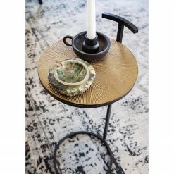 Ars manufacti Bout de canapé Nikko V - Laiton - Laiton vieilli / Noir -loftscape Boutique 1000182819 220505 021 MOOD DETAILS P000000001000182819 mood