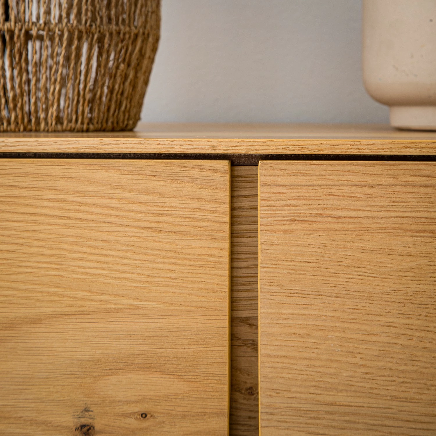 Ars Natura Buffet Nozza I - Placage en bois véritable - Chêne / Noir 16 Ars Natura Buffet Nozza I - Placage en bois véritable - Chêne / Noir – Image 14