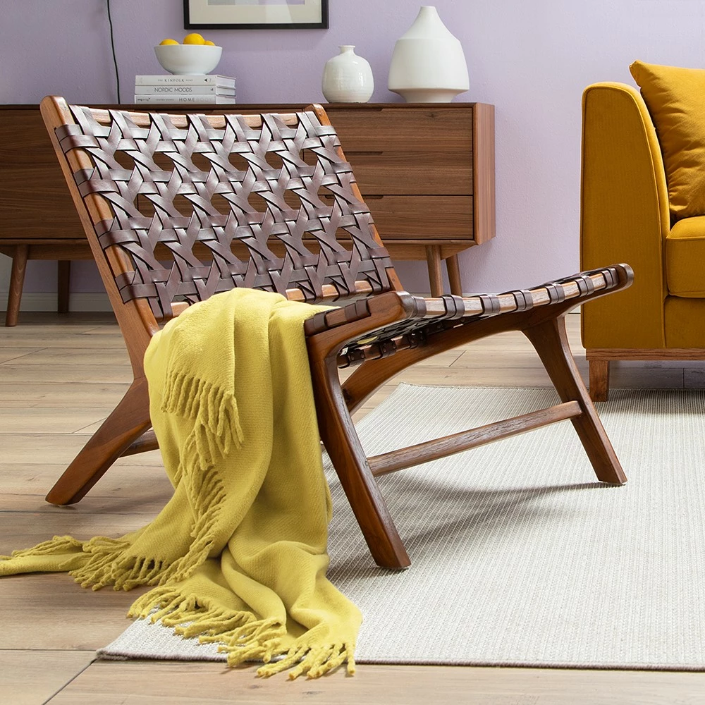 Ars manufacti Fauteuil design Copan - Cuir tressé / Teck massif - marron cognac / Teck 17 Ars manufacti Fauteuil design Copan - Cuir tressé / Teck massif - marron cognac / Teck – Image 15