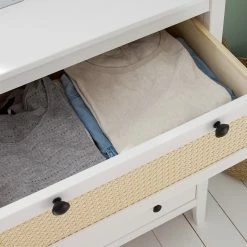 Maison Belfort Commode Belleria II - Pin massif - Blanc 23 Maison Belfort Commode Belleria II - Pin massif - Blanc -loftscape Boutique 1000187569 200430 14091000002 DETAILS P000000001000187569