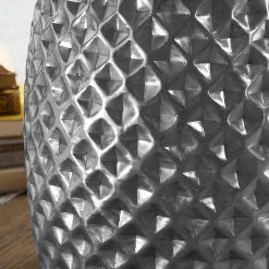 Red Living Bout de canapé Owning - Aluminium - Argenté -loftscape Boutique 1000194272 200108 10055300427 DETAILS P000000001000194272