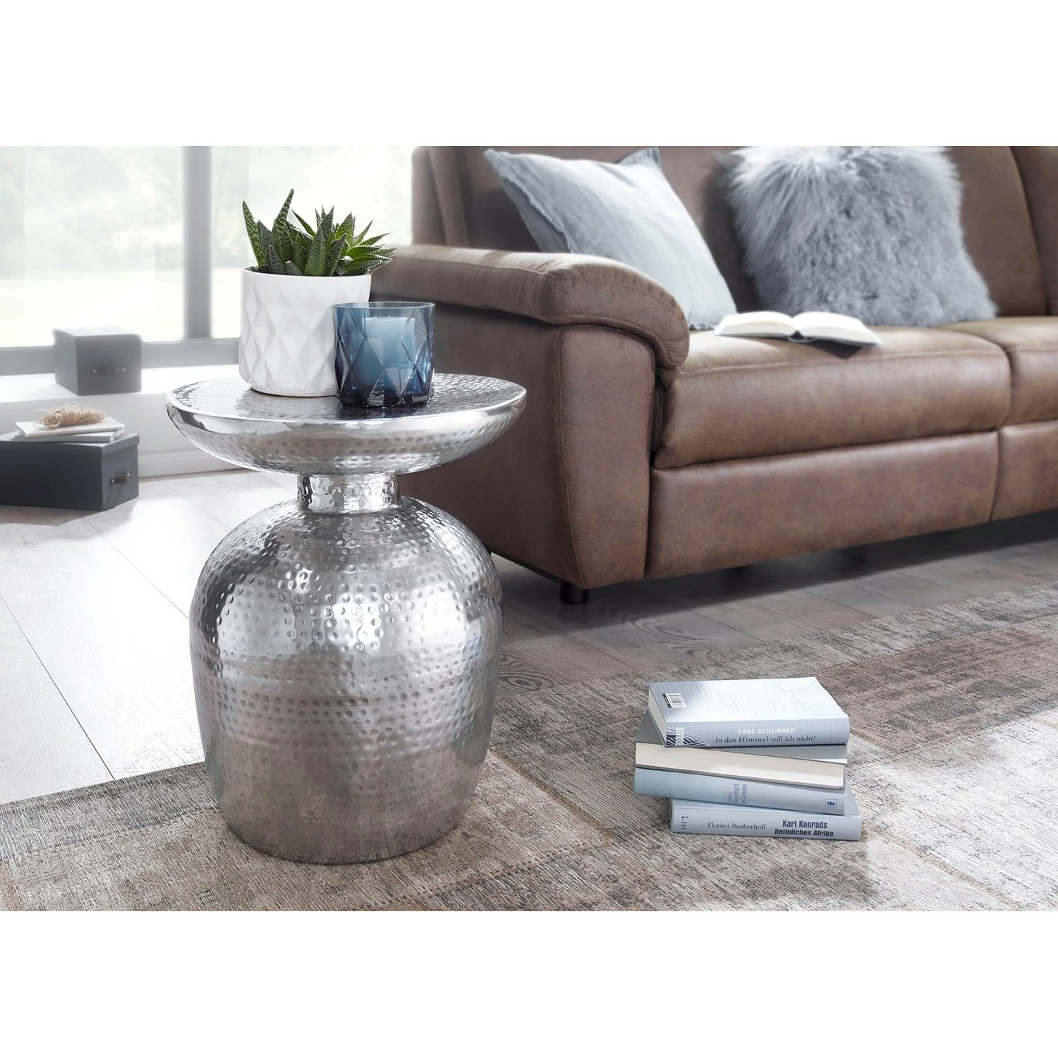 Red Living Bout de canapé Trevose - Aluminium - Argenté 4 Red Living Bout de canapé Trevose - Aluminium - Argenté – Image 2