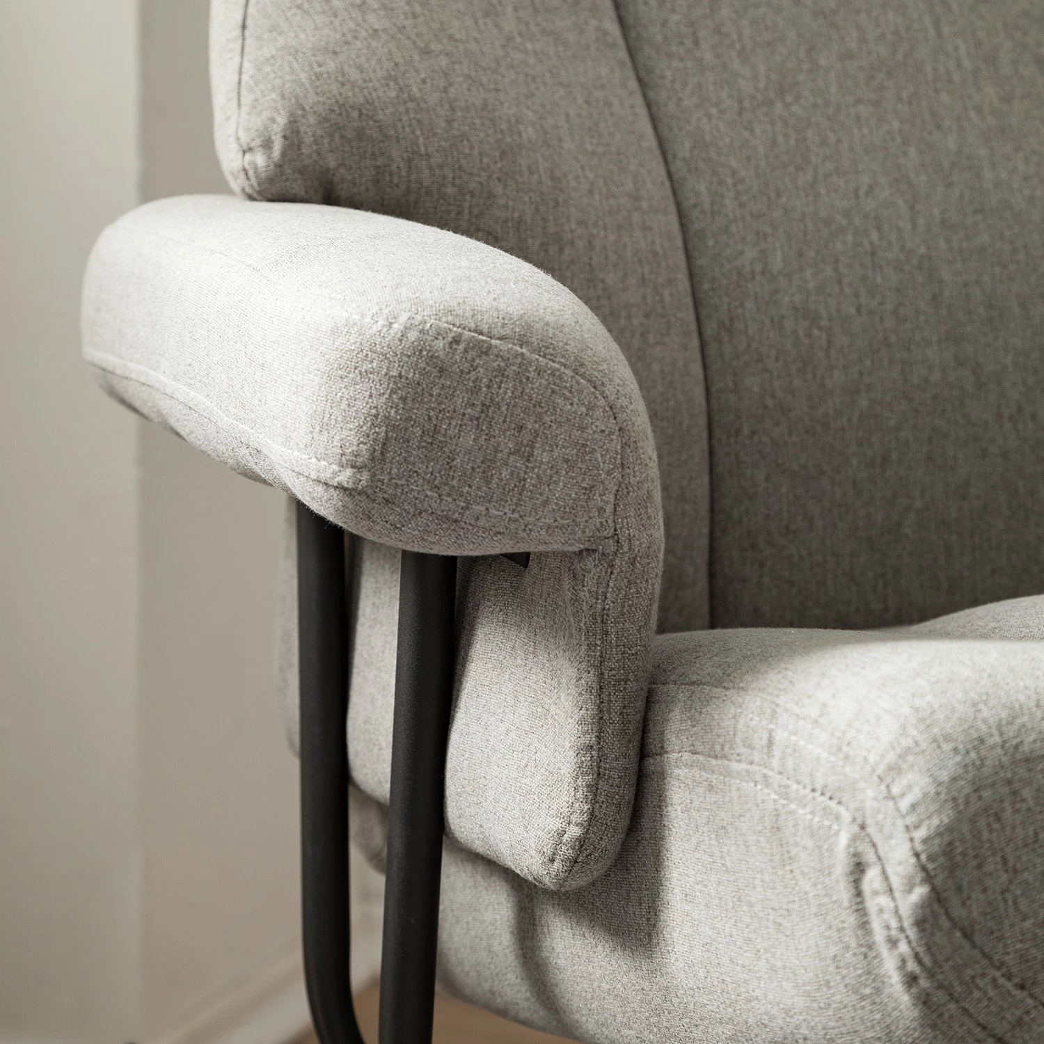 Modoform Fauteuil relax Barking - Tissé à plat / Platine 15 Modoform Fauteuil relax Barking - Tissé à plat / Platine – Image 13