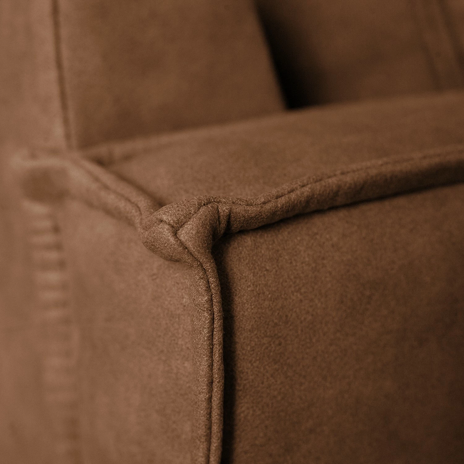 Ars manufacti Fauteuil Liel I - Aspect cuir vieilli - Microfibre Priya: Cognac 9 Ars manufacti Fauteuil Liel I - Aspect cuir vieilli - Microfibre Priya: Cognac – Image 7