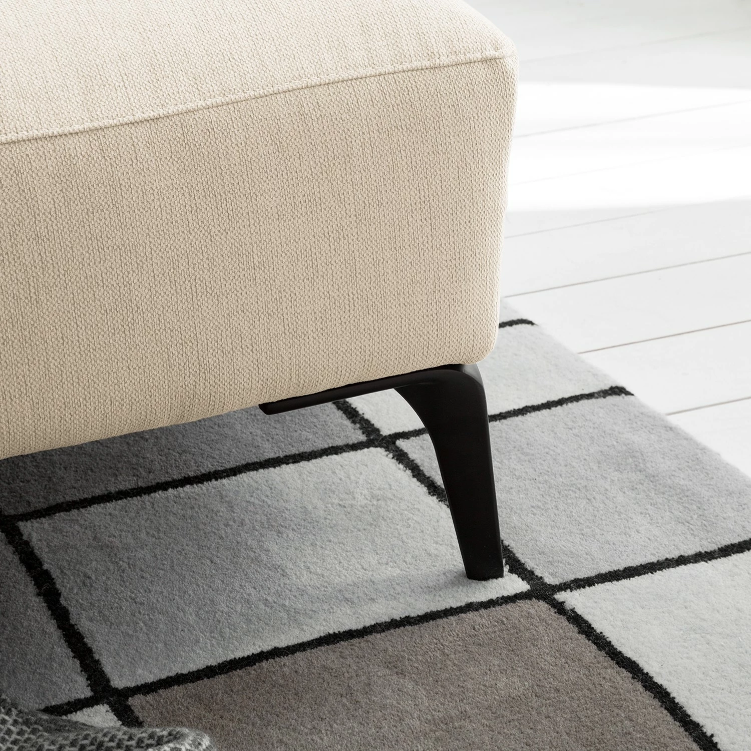 Studio Copenhagen Canapé d’angle Berrie I - Tissu Saia: Beige - Largeur : 266 cm - Méridienne courte à droite (vue de face) 16 Studio Copenhagen Canapé d’angle Berrie I - Tissu Saia: Beige - Largeur : 266 cm - Méridienne courte à droite (vue de face) – Image 14