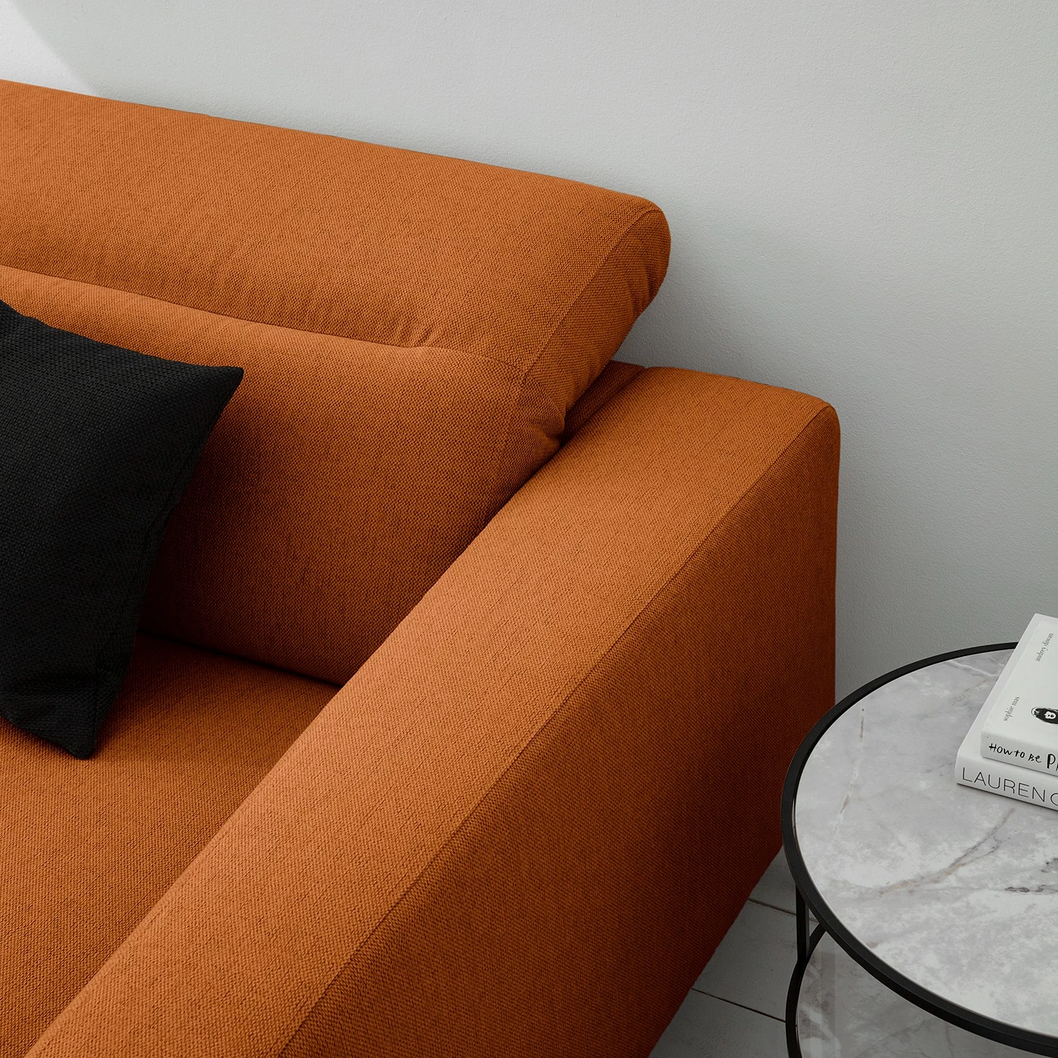 Studio Copenhagen Canapé d’angle Berrie II - Tissu Saia: Rouille - Largeur : 325 cm - Méridienne longue à gauche (vue de face) 18 Studio Copenhagen Canapé d’angle Berrie II - Tissu Saia: Rouille - Largeur : 325 cm - Méridienne longue à gauche (vue de face) – Image 16