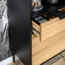 Studio Copenhagen Étagère Xavi - Placage en bois véritable / Métal - Chêne / Chêne noir 29 Studio Copenhagen Étagère Xavi - Placage en bois véritable / Métal - Chêne / Chêne noir -loftscape Boutique 1000218026 220107 12570100096 DETAILS P000000001000218026