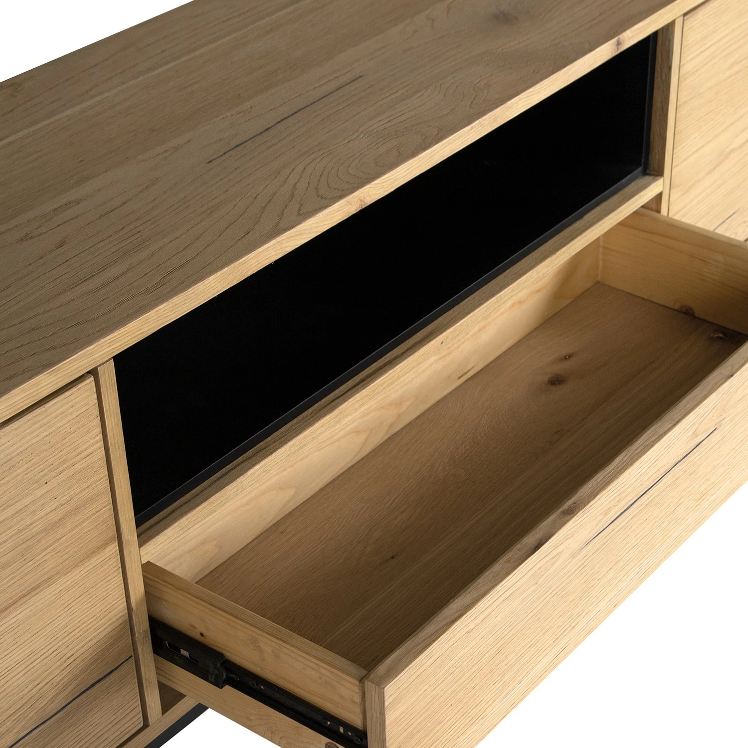 Studio Copenhagen Meuble TV Flox I - Placage en bois véritable / Métal -Chêne / Noir 10 Studio Copenhagen Meuble TV Flox I - Placage en bois véritable / Métal -Chêne / Noir – Image 8