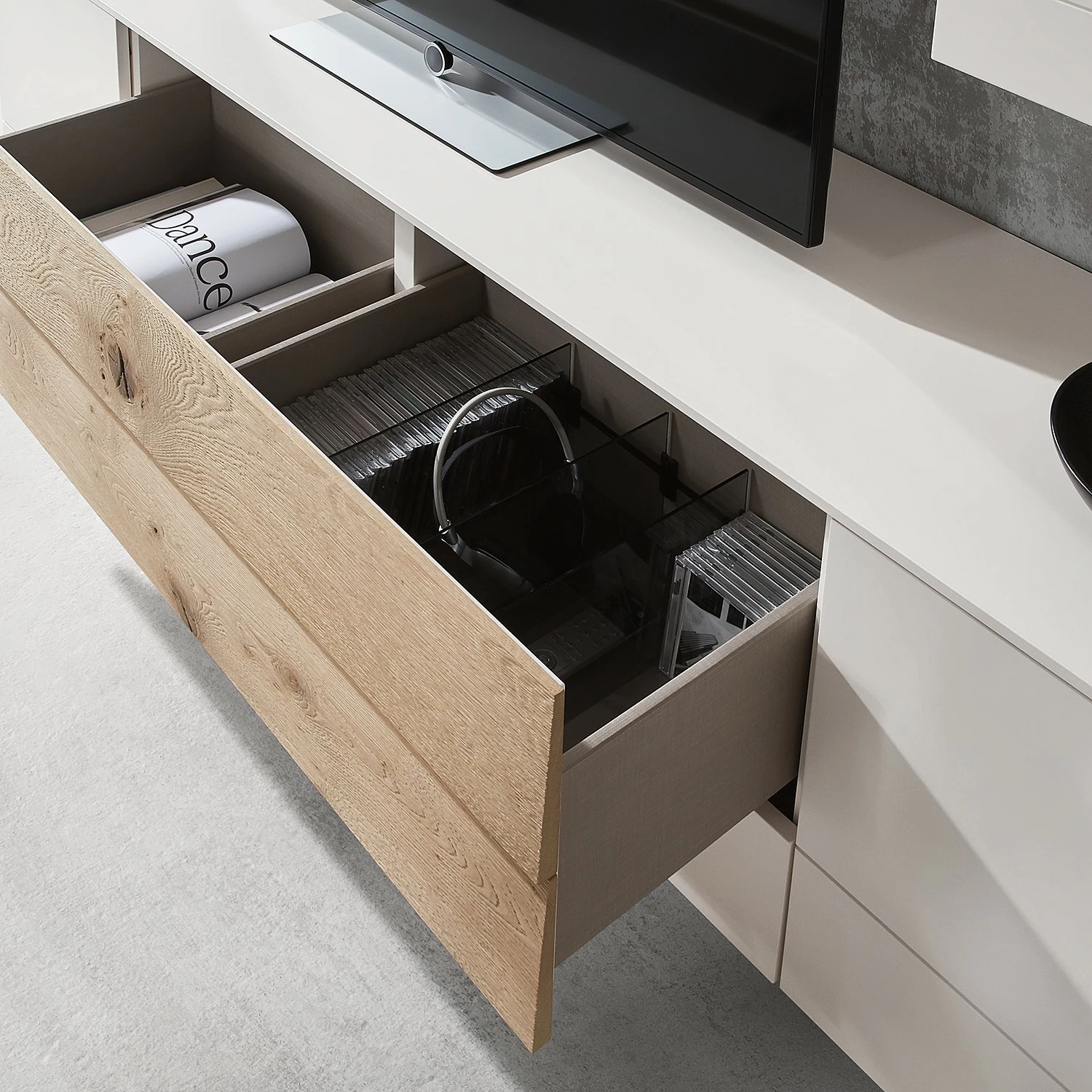 GWINNER Ensemble meubles TV Misano II (3 élém.) - Placage en bois véritable / Verre - Planches de chêne / Gris - Blanc / Chêne sauvage - Avec éclairage 13 GWINNER Ensemble meubles TV Misano II (3 élém.) - Placage en bois véritable / Verre - Planches de chêne / Gris - Blanc / Chêne sauvage - Avec éclairage – Image 11