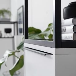 Fredriks Armoire White Hall II - Blanc mat / Noir 34 Fredriks Armoire White Hall II - Blanc mat / Noir -loftscape Boutique 1000218376 210316 08061900021 DETAILS P000000001000218376