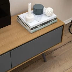 Studio Copenhagen Meuble TV Danica - Placage en bois véritable - Gris foncé mat / Frêne -loftscape Boutique 1000220429 210903 11024800087 DETAILS P000000001000220429