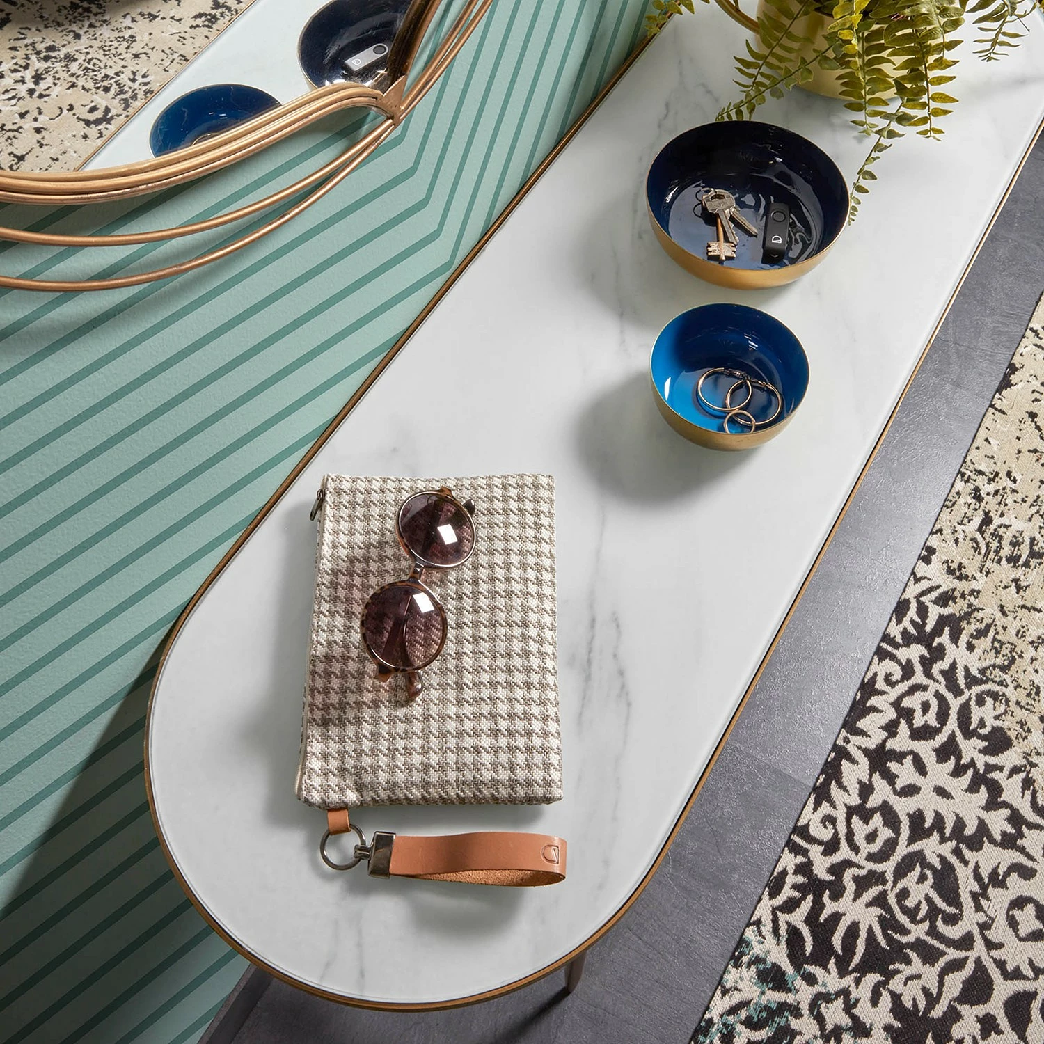 Red Living Console Saint Allen - Verre / Métal - Imitation marbre blanc / Doré 8 Red Living Console Saint Allen - Verre / Métal - Imitation marbre blanc / Doré – Image 6